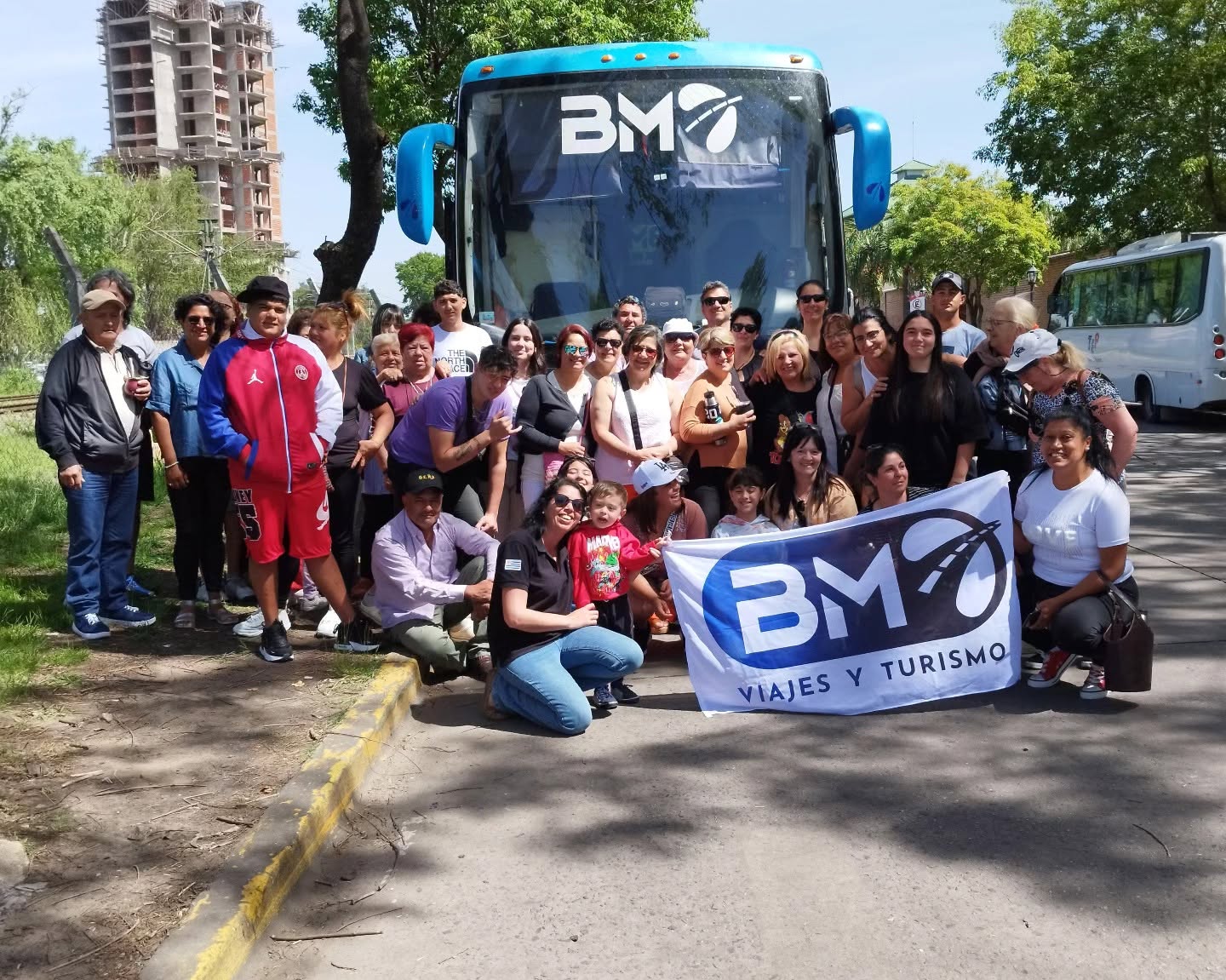 Grupo de viajeros con BM Viajes y Turismo