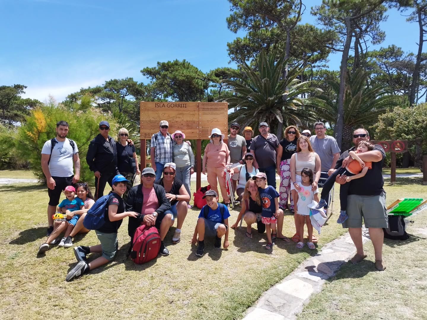 Grupo de viajeros con BM Viajes y Turismo